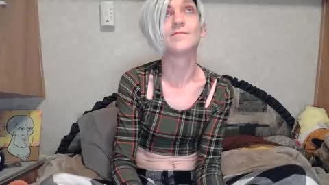 Alisha online show from 11/22/25, 08:02