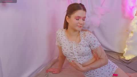 Alisia online show from 10/18/25, 04:30