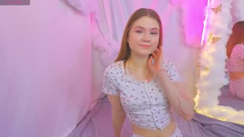 Alisia online show from 10/24/25, 03:30