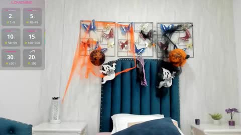 Alison online show from 10/31/25, 07:48