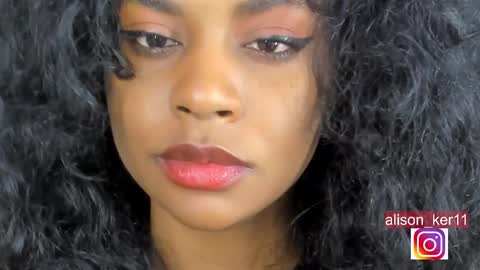 Snapshot of alison_ker chatting on 12/19/24, 09:51 Sofias house online show from 12/19/24, 09:51