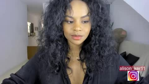 Snapshot of alison_ker chatting on 12/29/24, 09:09 Sofias house online show from 12/29/24, 09:09