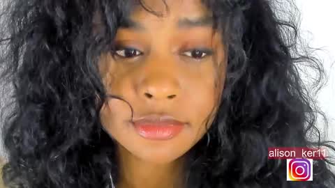 Snapshot of alison_ker chatting on 02/04/25, 08:56 Sofias house online show from 02/04/25, 08:56