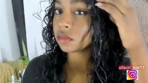 Snapshot of alison_ker chatting on 02/08/25, 06:43 Sofias house online show from 02/08/25, 06:43