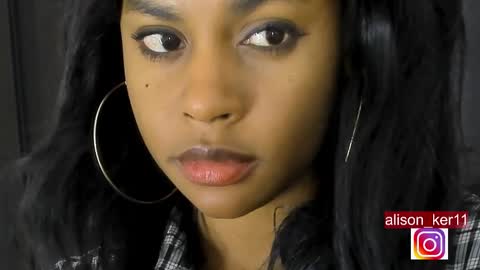 Snapshot of alison_ker chatting on 02/15/25, 01:05 Sofias house online show from 02/15/25, 01:05