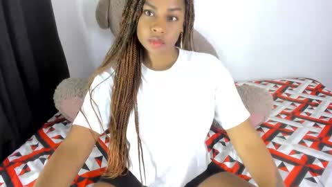 Snapshot of alison_ker chatting on 09/26/25, 10:19 Sofias house online show from 09/26/25, 10:19