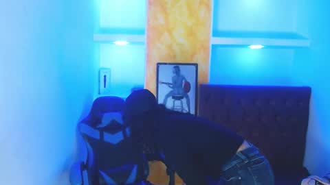 ALISON MOON online show from 09/20/25, 12:39