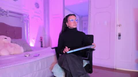 Alison Fishert online show from 02/03/25, 11:53