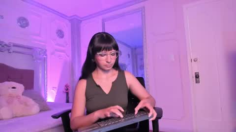 Alison Fishert online show from 02/05/25, 11:44