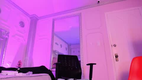 Alison Fishert online show from 02/06/25, 06:24