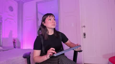 Alison Fishert online show from 09/10/25, 12:49