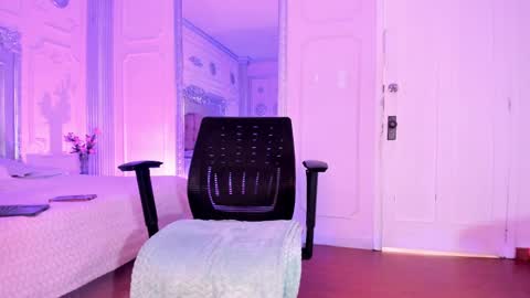 Alison Fishert online show from 11/04/25, 12:59