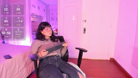 Alison Fishert online show from 12/22/25, 12:13