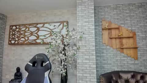 alisonn_doll online show from 10/27/25, 02:43