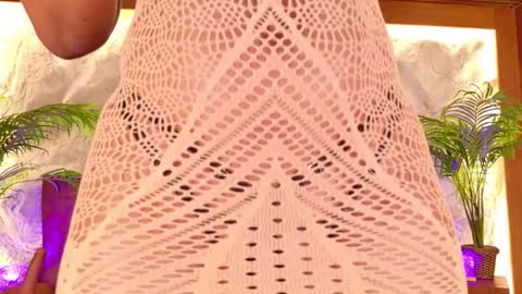 Snapshot of alisoon_moon chatting on 02/17/26, 10:38 Alison Moon online show from 02/17/26, 10:38