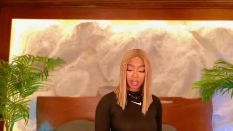 Snapshot of alisoon_moon chatting on 02/26/26, 11:04 Alison Moon online show from 02/26/26, 11:04