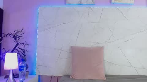 alissa_smith_ online show from 04/24/26, 04:53