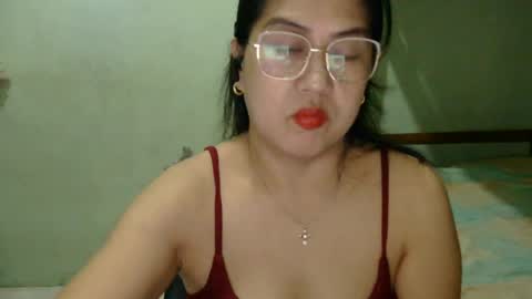 alissalove18 online show from 06/12/26, 11:25