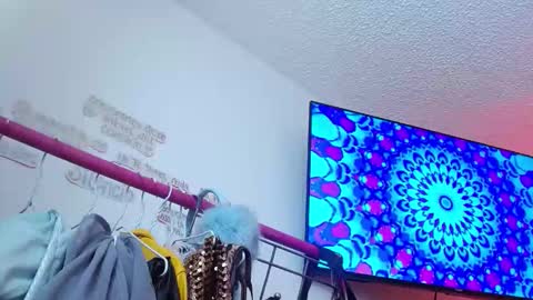 alissesallie_ online show from 02/14/26, 04:37