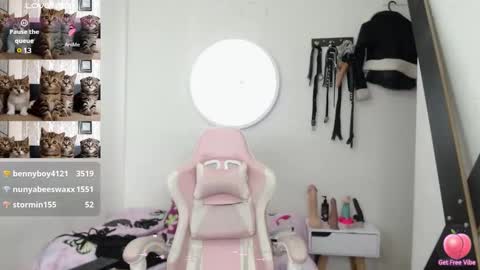 Alissia online show from 02/06/25, 04:58