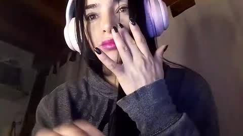 Snapshot of alisson369_ chatting on 02/07/25, 11:01 Alisson369 online show from 02/07/25, 11:01