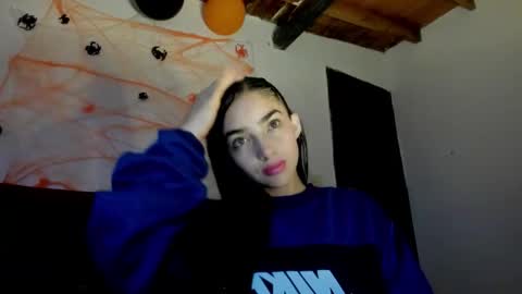 Snapshot of alisson369_ chatting on 10/21/25, 10:16 Alisson369 online show from 10/21/25, 10:16