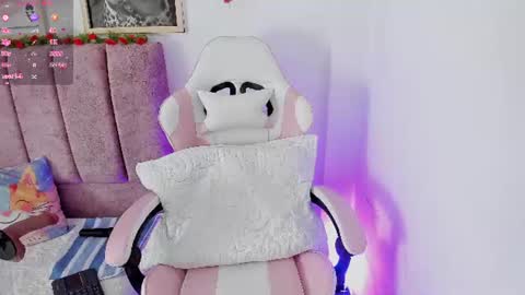 Snapshot of alisson_boobs_ chatting on 07/16/26, 12:33 Alisson online show from 07/16/26, 12:33