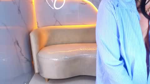 alisson_tx_ online show from 04/21/26, 01:42