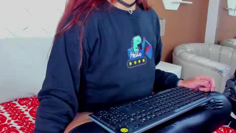 Alisson  online show from 04/17/26, 01:47