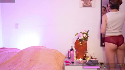 Alicia Teylor online show from 04/10/26, 10:14