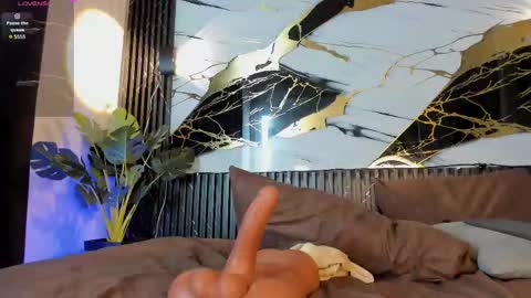 Snapshot of alivega_ chatting on 12/20/25, 09:55 online show from 12/20/25, 09:55