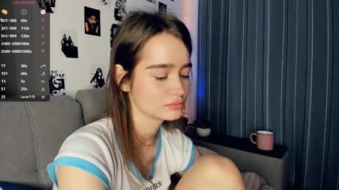 Alivia online show from 11/22/25, 09:19