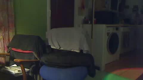 Snapshot of alix300 chatting on 10/09/25, 02:20 Sandwich online show from 10/09/25, 02:20