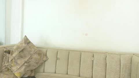 Snapshot of alix_rada chatting on 04/14/26, 07:42 Ali online show from 04/14/26, 07:42