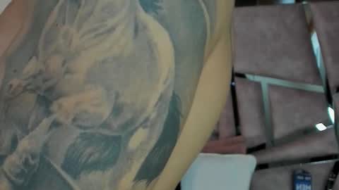 alix online show from 10/08/25, 09:34