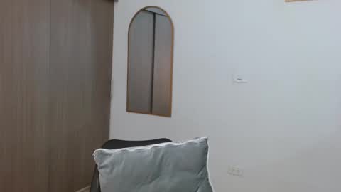 alix online show from 12/04/25, 05:32