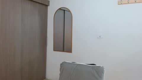 alix online show from 12/14/25, 02:28