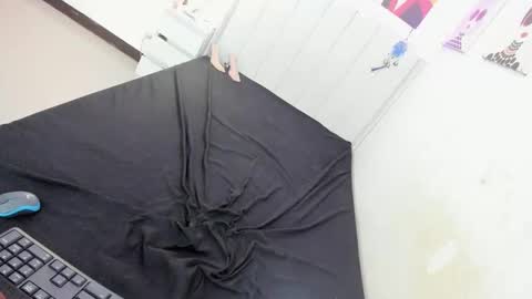 hello your lovely ALIYAH online show from 05/27/26, 09:45