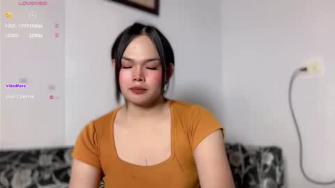 A CUTE GIRL NAME ALIYAH online show from 04/12/26, 11:48