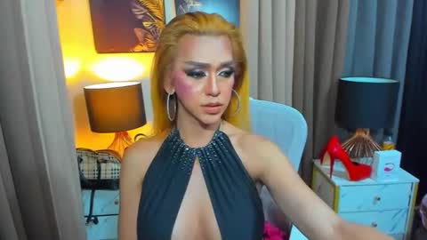 Snapshot of aliyahdeluxx chatting on 01/01/25, 06:49 aliyah online show from 01/01/25, 06:49