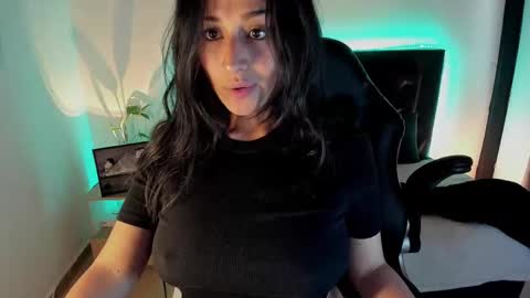 Alizee online show from 03/10/25, 06:23