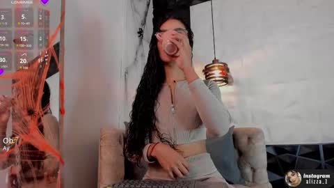 alizza_ online show from 10/15/25, 11:43