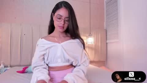 alizza_ online show from 07/13/26, 11:46