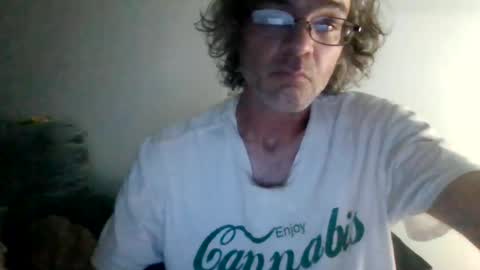 Snapshot of aljj81 chatting on 07/07/26, 07:23 J online show from 07/07/26, 07:23