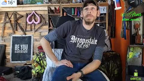 Snapshot of allan_arod chatting on 01/13/25, 08:26 Allan arod online show from 01/13/25, 08:26