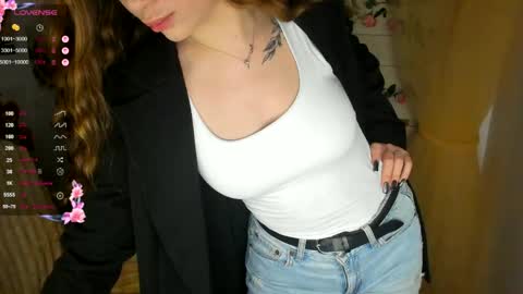 Allana online show from 05/13/26, 06:44