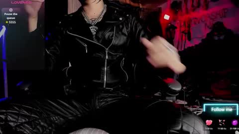   online show from 09/30/25, 03:06