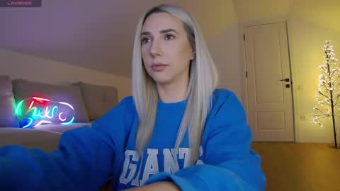 A day u didnt smile is a lost day online show from 01/17/26, 09:58