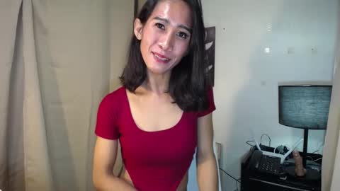 Snapshot of allday_mistress chatting on 01/28/25, 12:11 trina online show from 01/28/25, 12:11