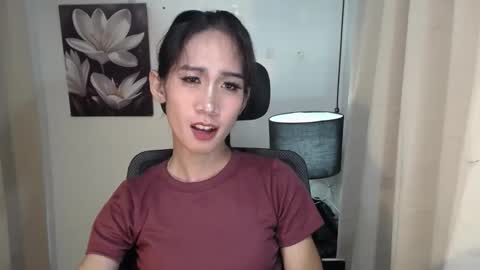 Snapshot of allday_mistress chatting on 02/17/25, 01:47 trina online show from 02/17/25, 01:47